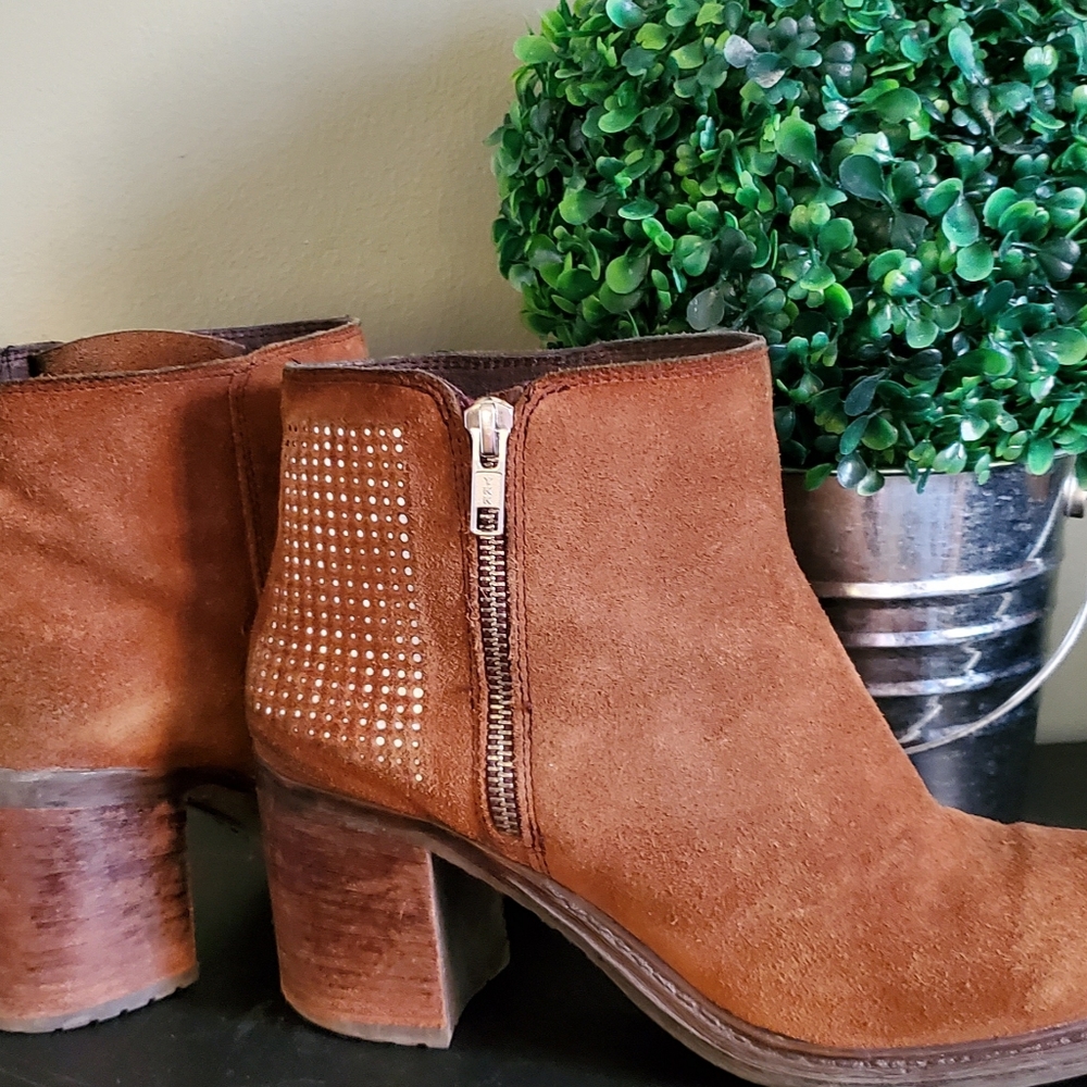 Browns booties